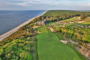 Friars Head 18th Approach Aerial